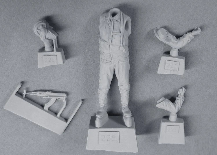 1/35 Cold War Soviet, Resin Model Figure Kit, Unassembled and Unpainted