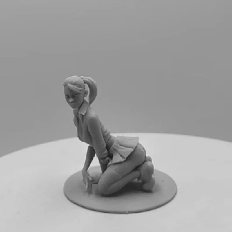 1/24 Female in School Uniform Kneeling, Resin Model Figure Kit, Anime Theme, Unassembled and Unpainted