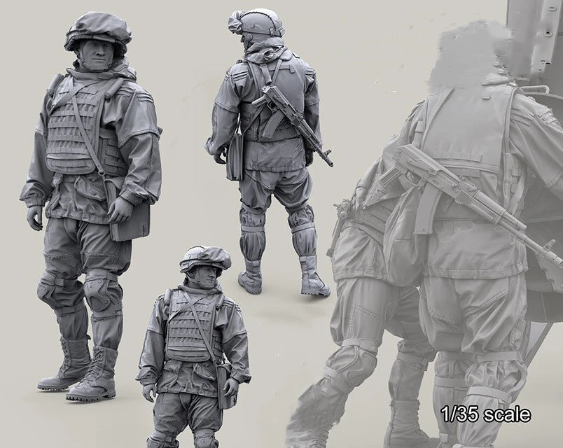 1/35 Modern Combat Squad in Tactical Assault, 4 Figures, Resin Model Figure Kit, Unassembled and Unpainted