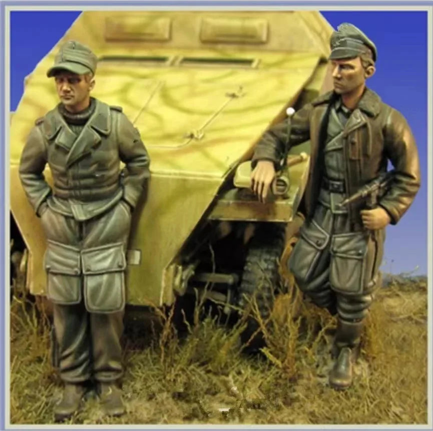 1/35 WWI Soldiers with, 2 Figures, Resin Model Figure Kit, Unassembled and Unpainted