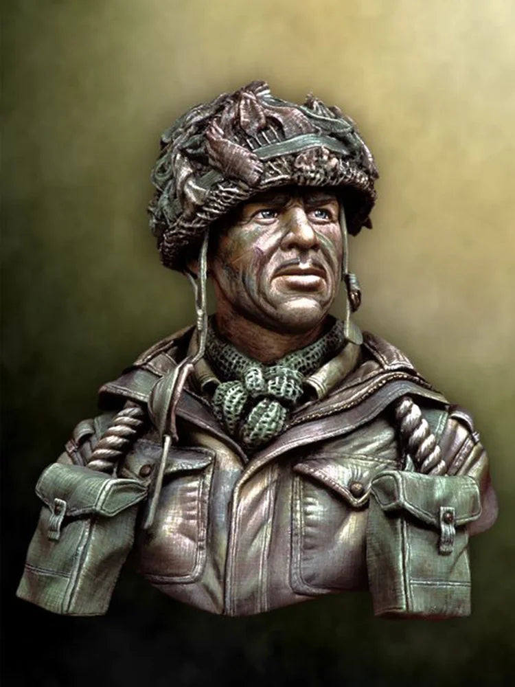 1/10 WWII British Paratrooper in Combat Smock, Resin Model Bust Kit, Unassembled and Unpainted