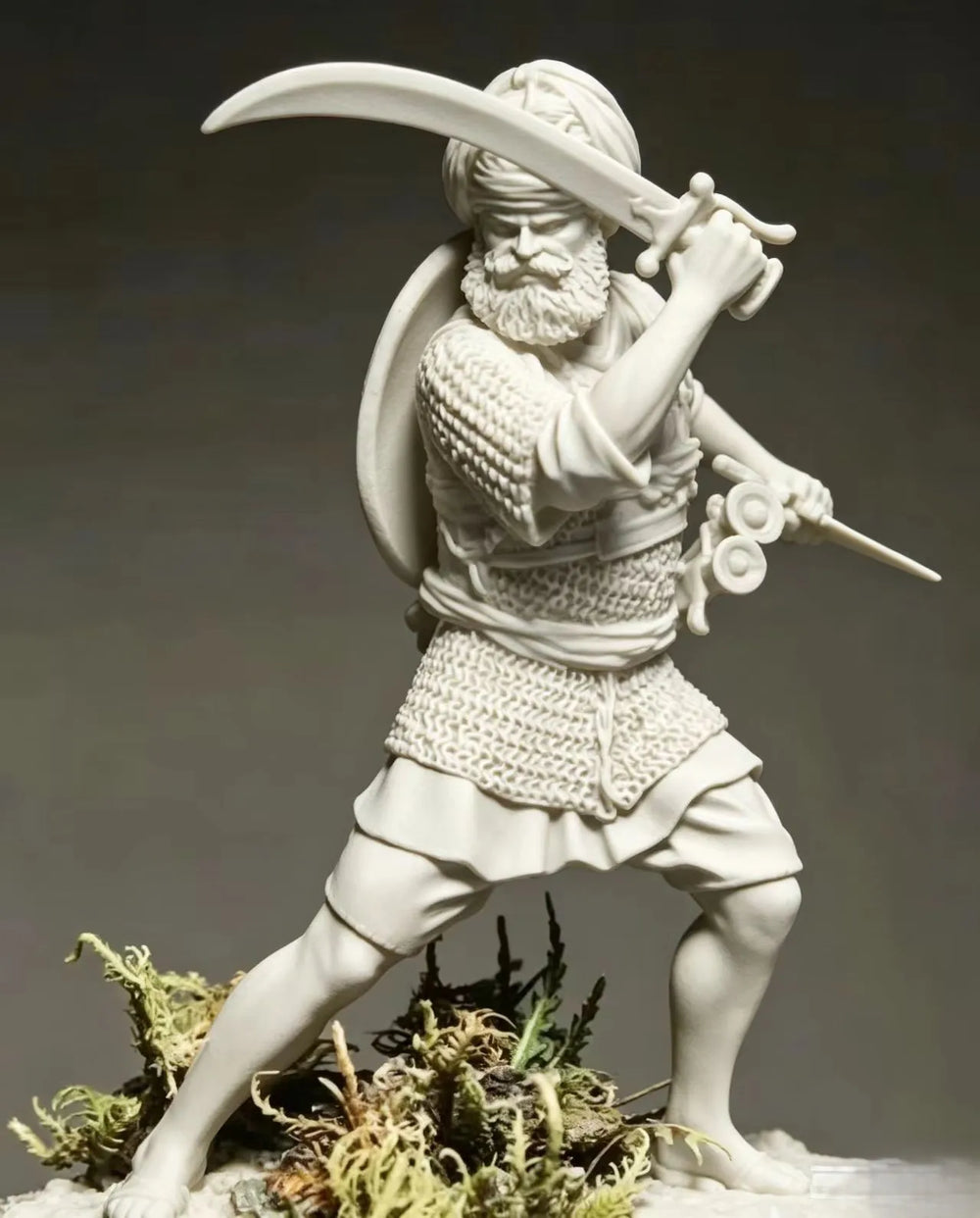 54mm Dwarf Warrior Lunging with Curved Scimitar, Resin Model Figure Kit, Fantasy Theme, Unassembled and Unpainted