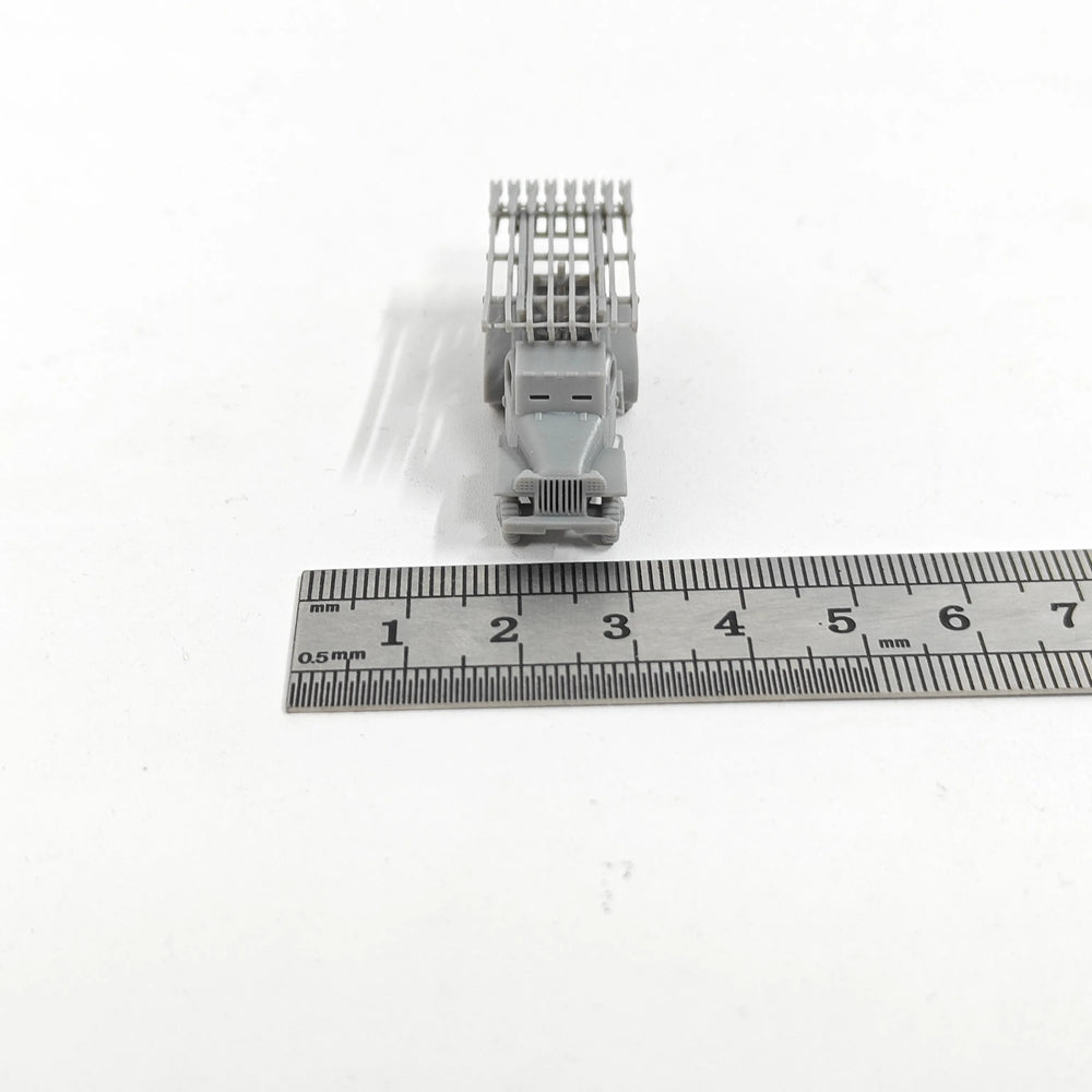 1/144 WWII Soviet BM-13 Katyusha, Resin Model Vehicle Kit, Unassembled and Unpainted