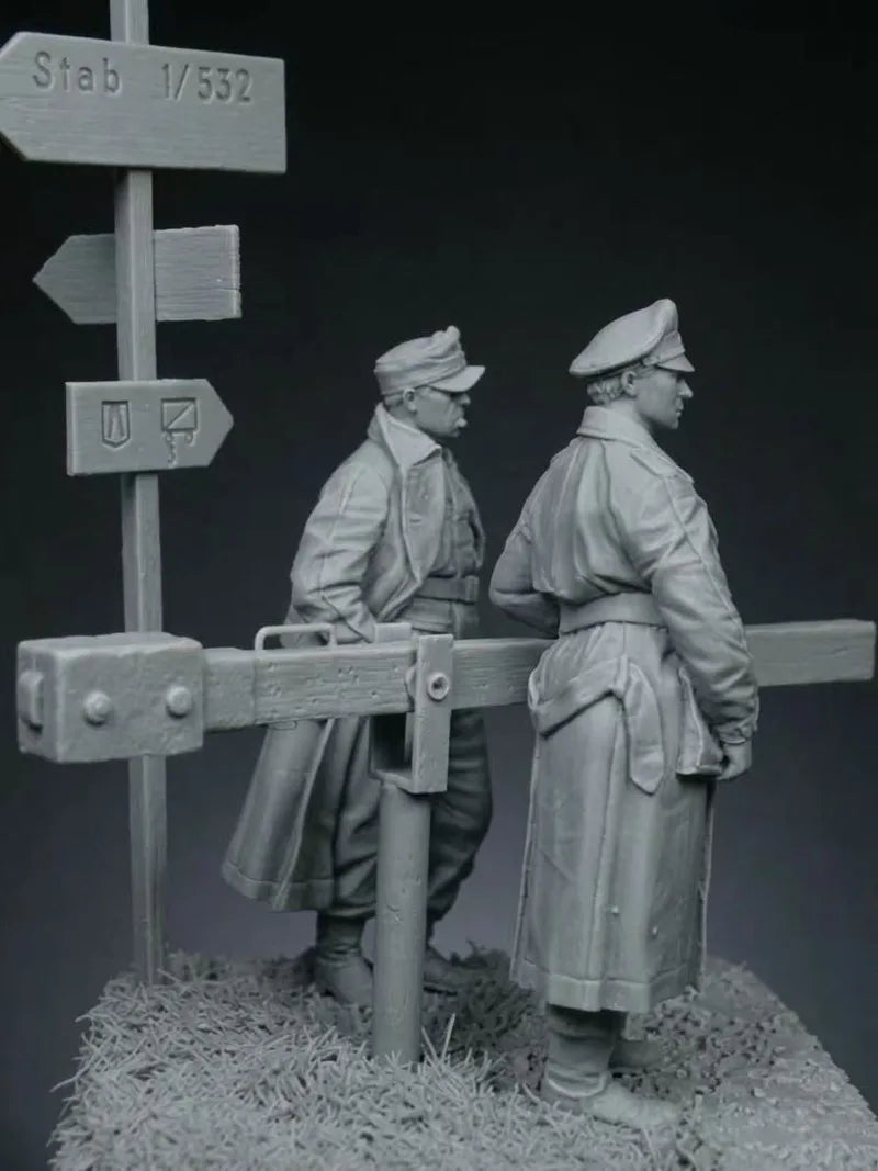1/35 WWI War Graves Cemetery, 7 Figures, Resin Model Diorama Kit, Unassembled and Unpainted