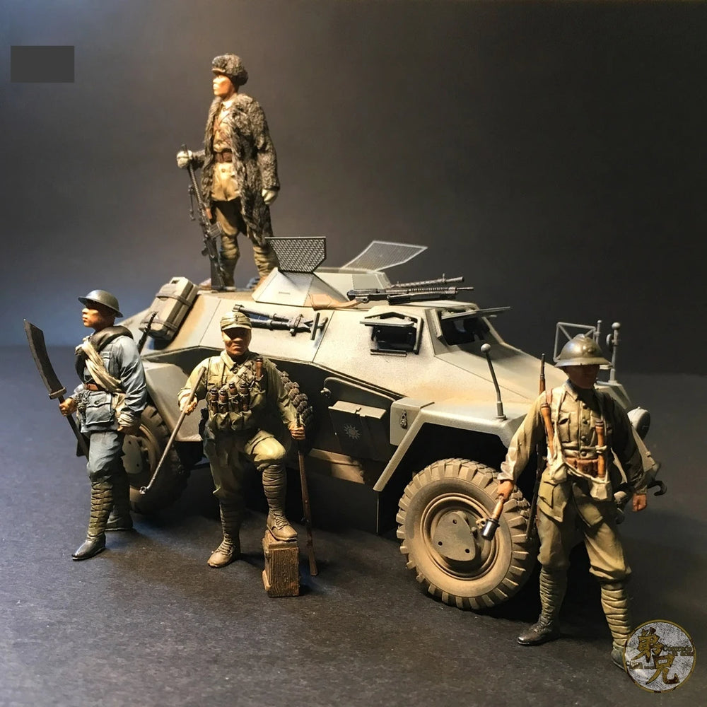 1/35 WWI Japanese Infantry with Bayonets, 12 Figures, Resin Model Figure Kit, Unassembled and Unpainted