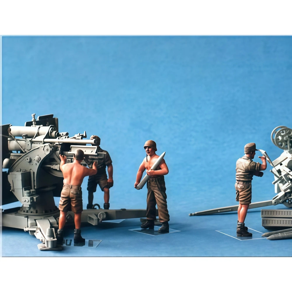 1/35 WWII German Afrika Korps Artillery Crew, 4 Figures, Resin Model Figure Kit, Unassembled and Unpainted
