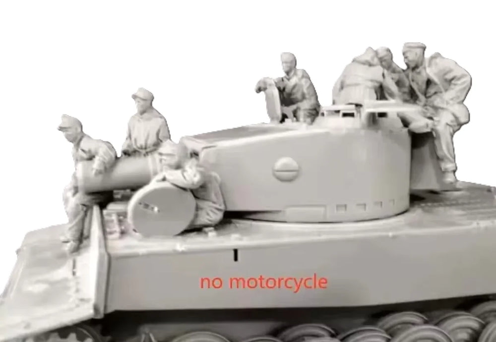 1/35 WWII Tank Crew in Combat Positions, 7 Figures, Resin Model Figure Kit, Unassembled and Unpainted