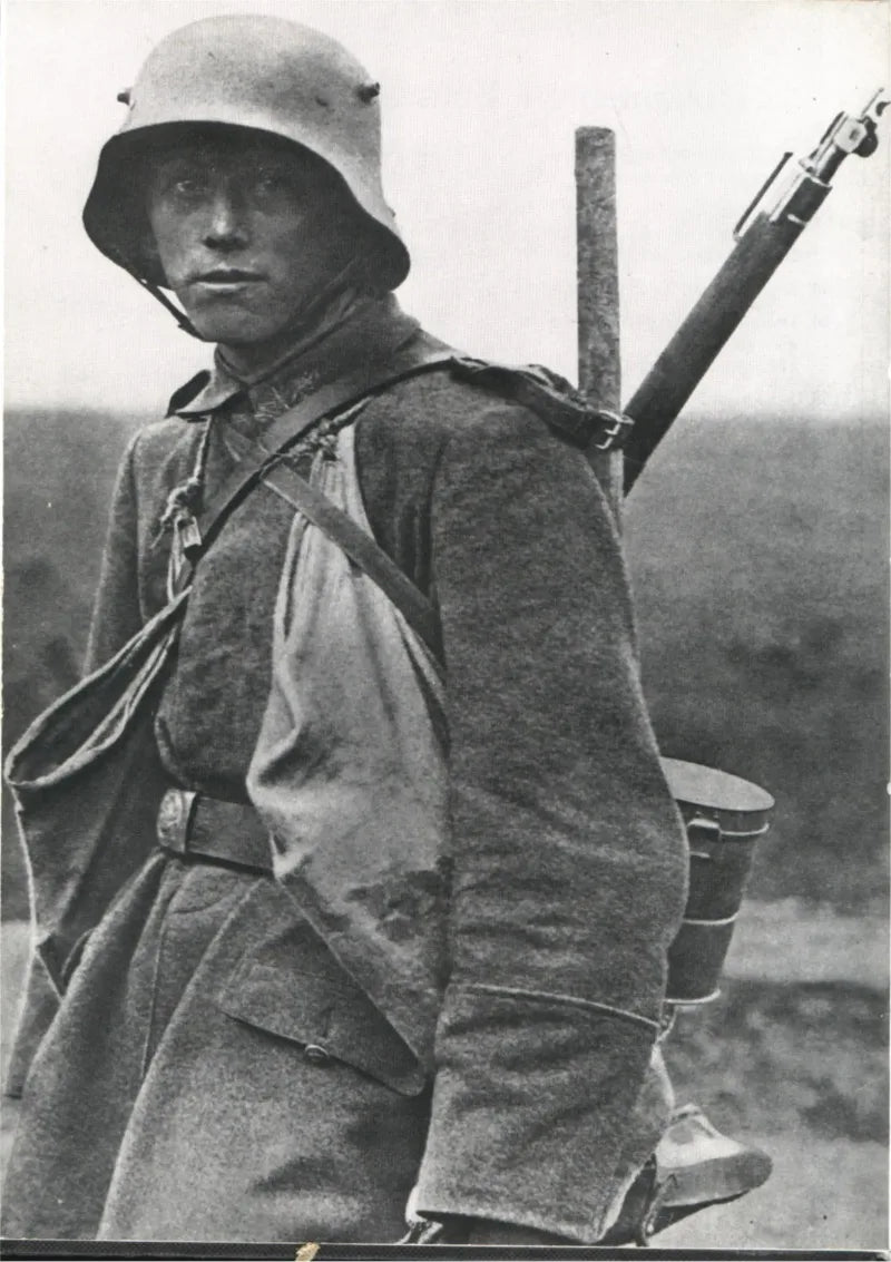 1/16 WWI German Imperial Soldier, Resin Model Figure Kit, Unassembled and Unpainted