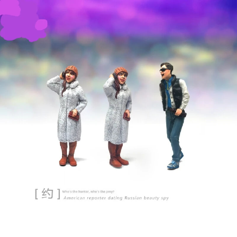1/35 Modern American Journalist and Russian Spy, 4 Figures, Resin Model Figure Kit, Unassembled and Unpainted