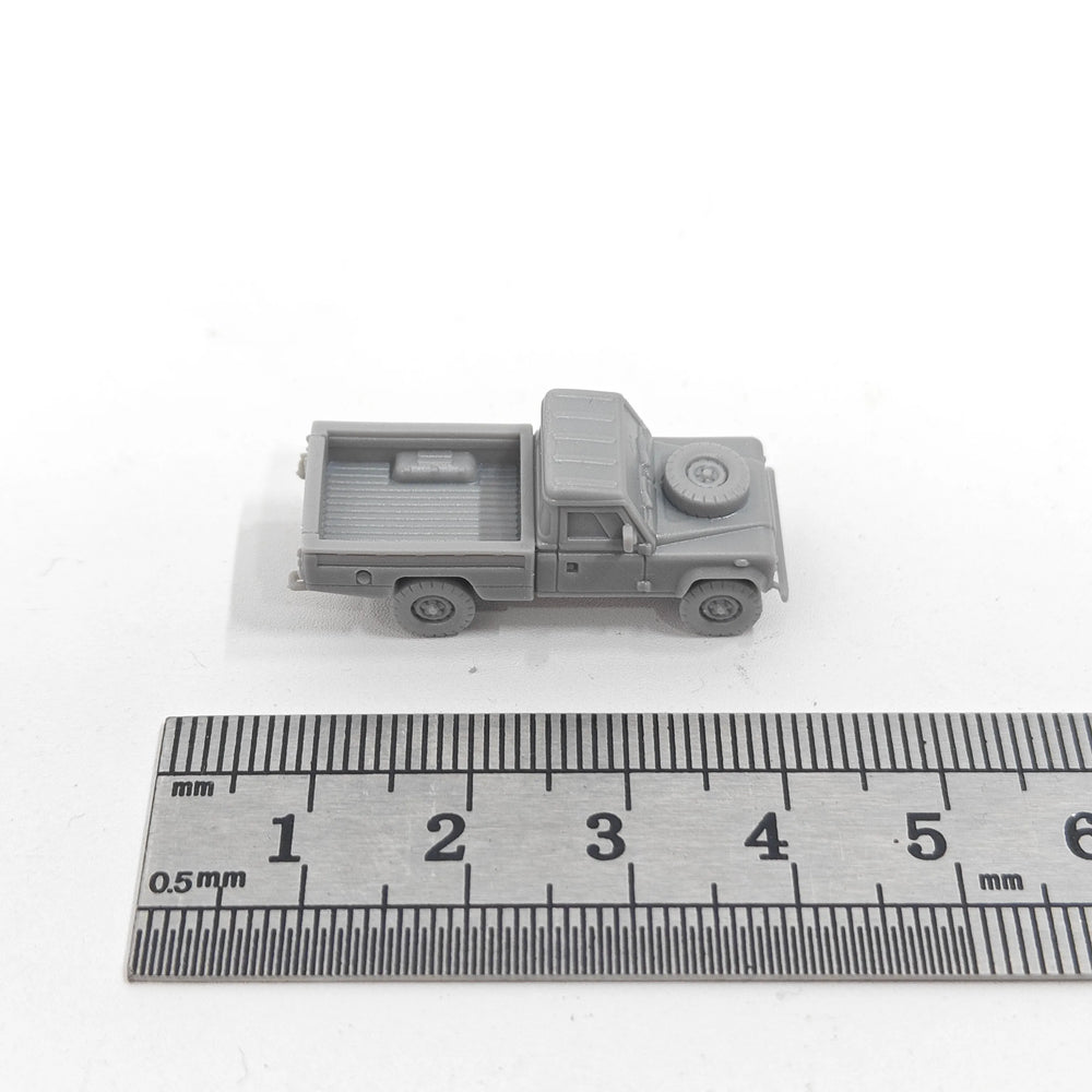 1/144 Modern Defender Wolf, Resin Model Vehicle Kit, Unassembled and Unpainted