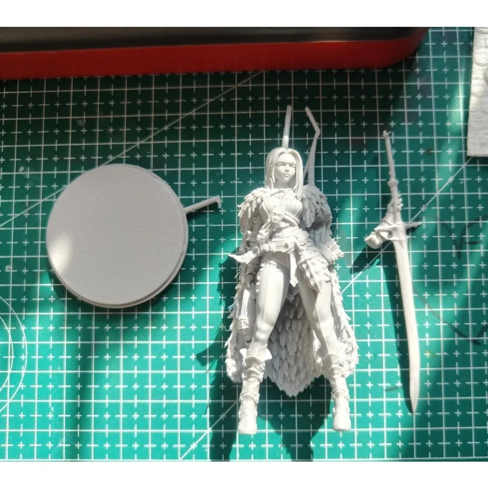 75mm Female Warrior with Feathered Pauldrons, Resin Model Figure Kit, Fantasy Theme, Unassembled and Unpainted