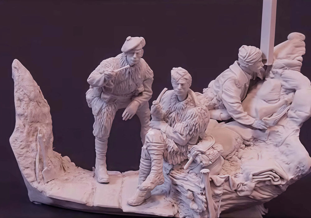 1/35 WWI Soldiers in Trench, 3 Figures, Resin Model Diorama Kit, Unassembled and Unpainted