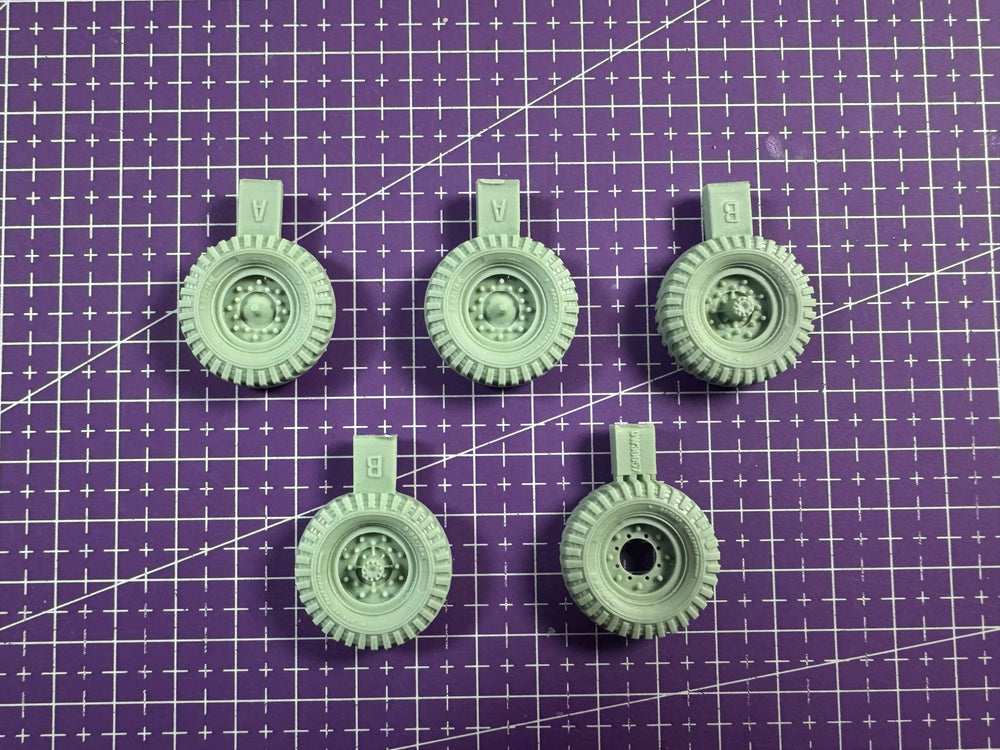 1/35 WWII British 15cwt Truck Tires, Resin Model Accessory Kit, Unpainted