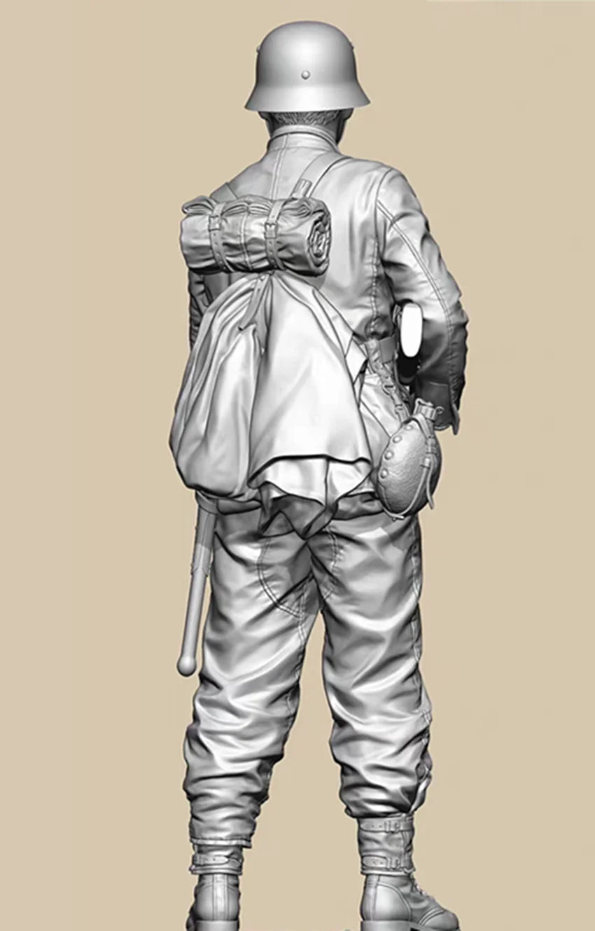 1/16 WWI German Infantry Standing with Rifle, Resin Model Figure Kit, Unassembled and Unpainted