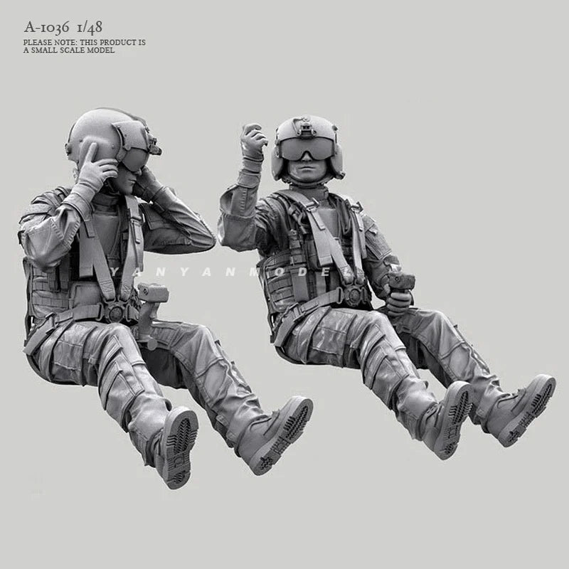 1/35 Modern Helicopter Pilot Soldiers, 2 Figures, Resin Model Figure Kit, Unassembled and Unpainted
