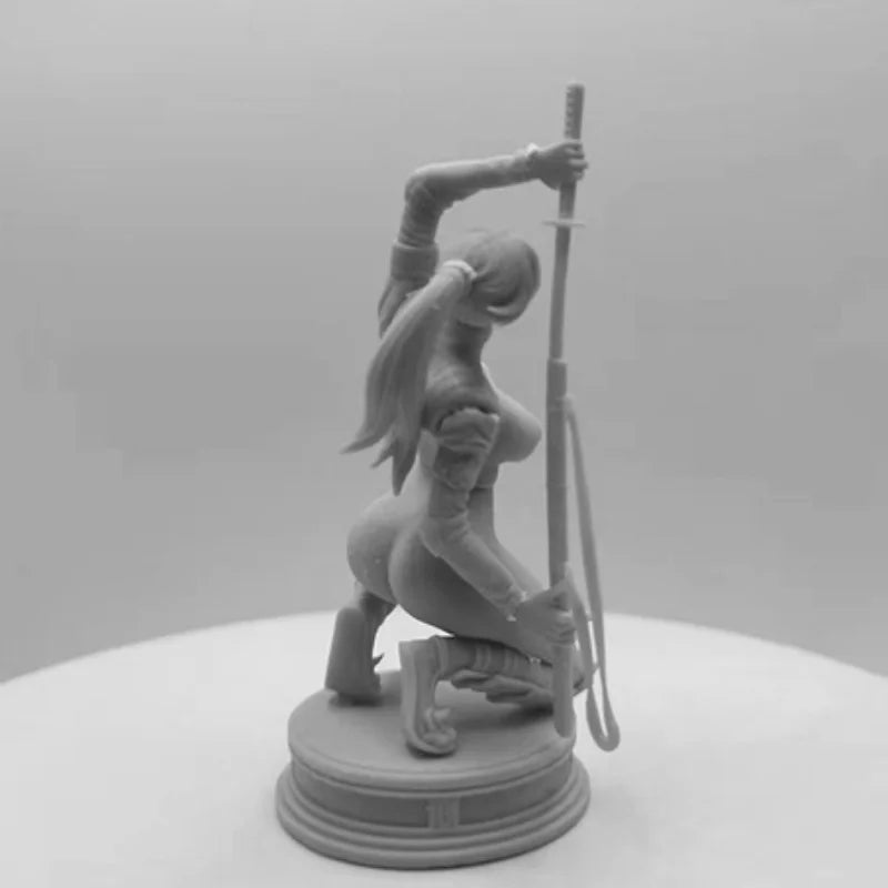 1/24 Sci-Fi Ninja Girl Sara, Resin Model Figure Kit, Anime Theme, Unassembled and Unpainted