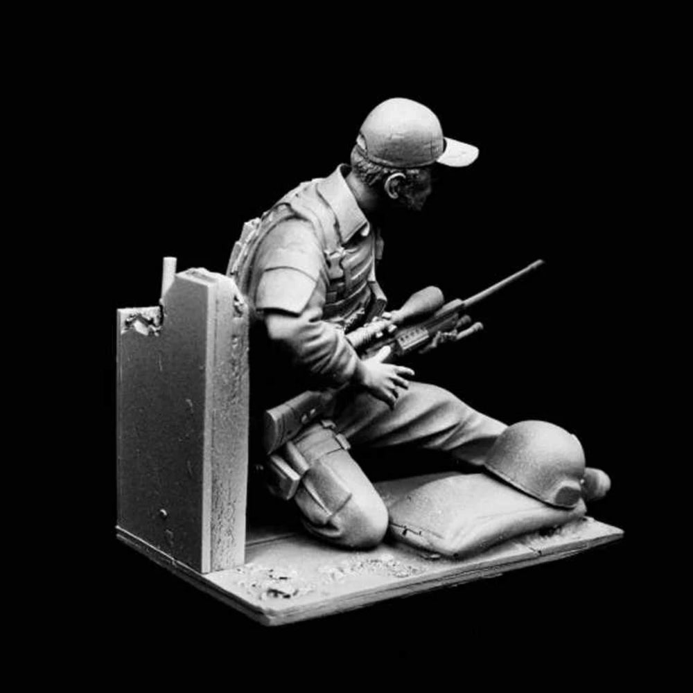 1/16 Modern Tactical Operator with Sniper Rifle, Resin Model Figure Kit, Unassembled and Unpainted
