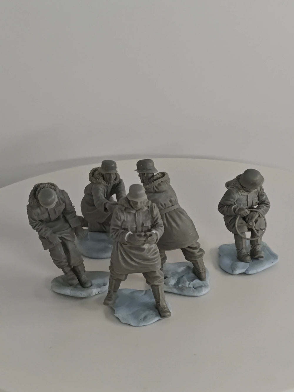 1/35 WWII German Infantry Squad Attacking, 5 Figures, Resin Model Figure Kit, Unassembled and Unpainted
