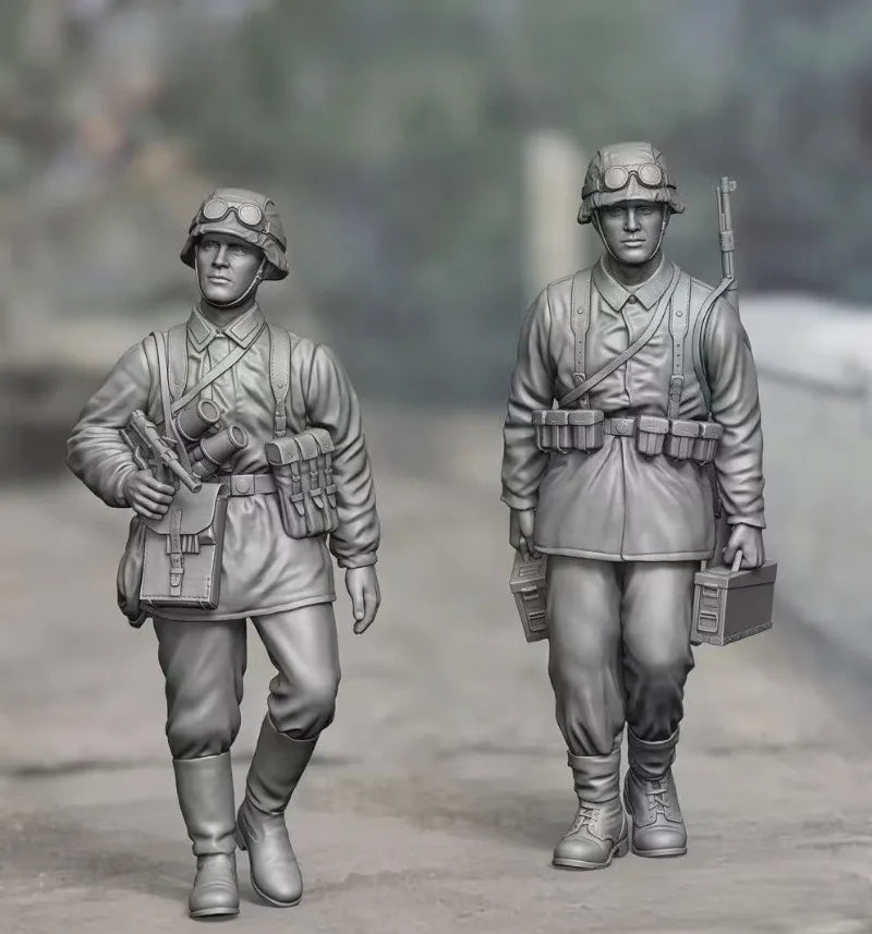 1/35 WWII Destroyed Urban District Ruins, 2 Figures, Resin Model Figure Kit, Unassembled and Unpainted