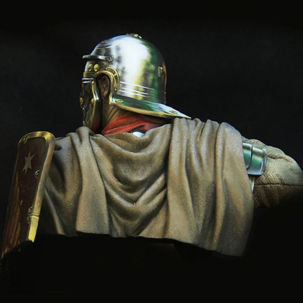 1/10 Ancient Roman Legionary with Imperial Shield, Resin Model Bust Kit, Unassembled and Unpainted