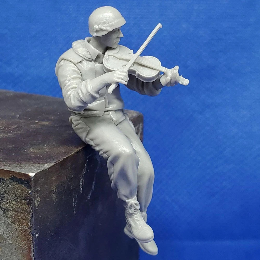 1/35 WWI Soldier Musician, Resin Model Figure Kit, Unassembled and Unpainted