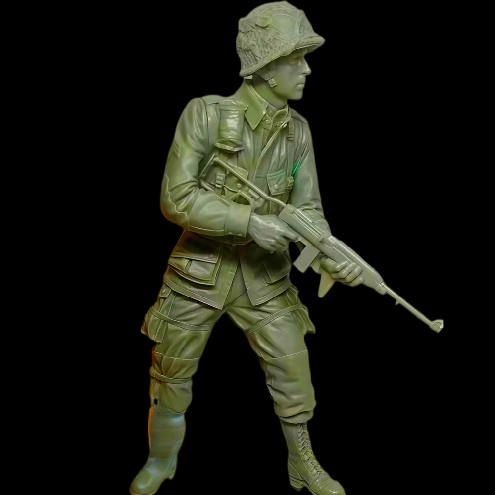 1/16 WWII Infantry Soldier with Rifle, Resin Model Figure Kit, Unassembled and Unpainted