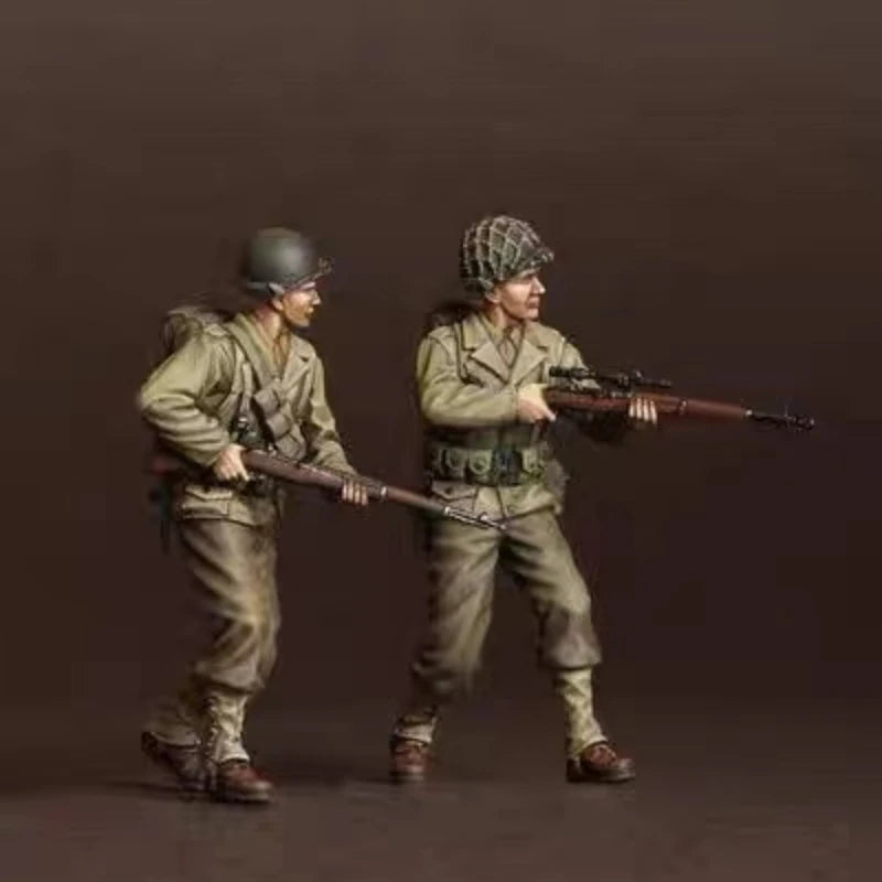 1/35 WWII US Infantry Assault Squad, 4 Figures, Resin Model Figure Kit, Unassembled and Unpainted