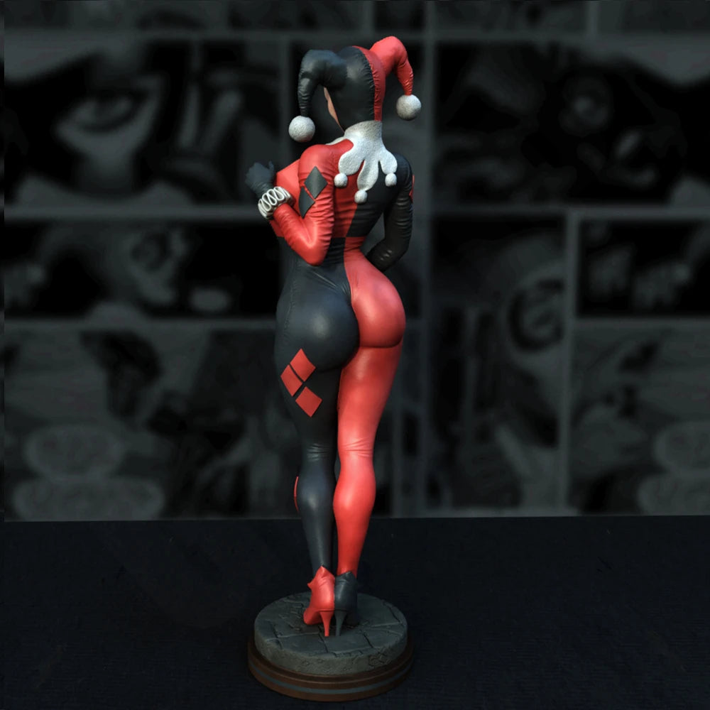 1/24 Jester Pin-up, 3 Figures, Resin Model Figure Kit, Unassembled and Unpainted