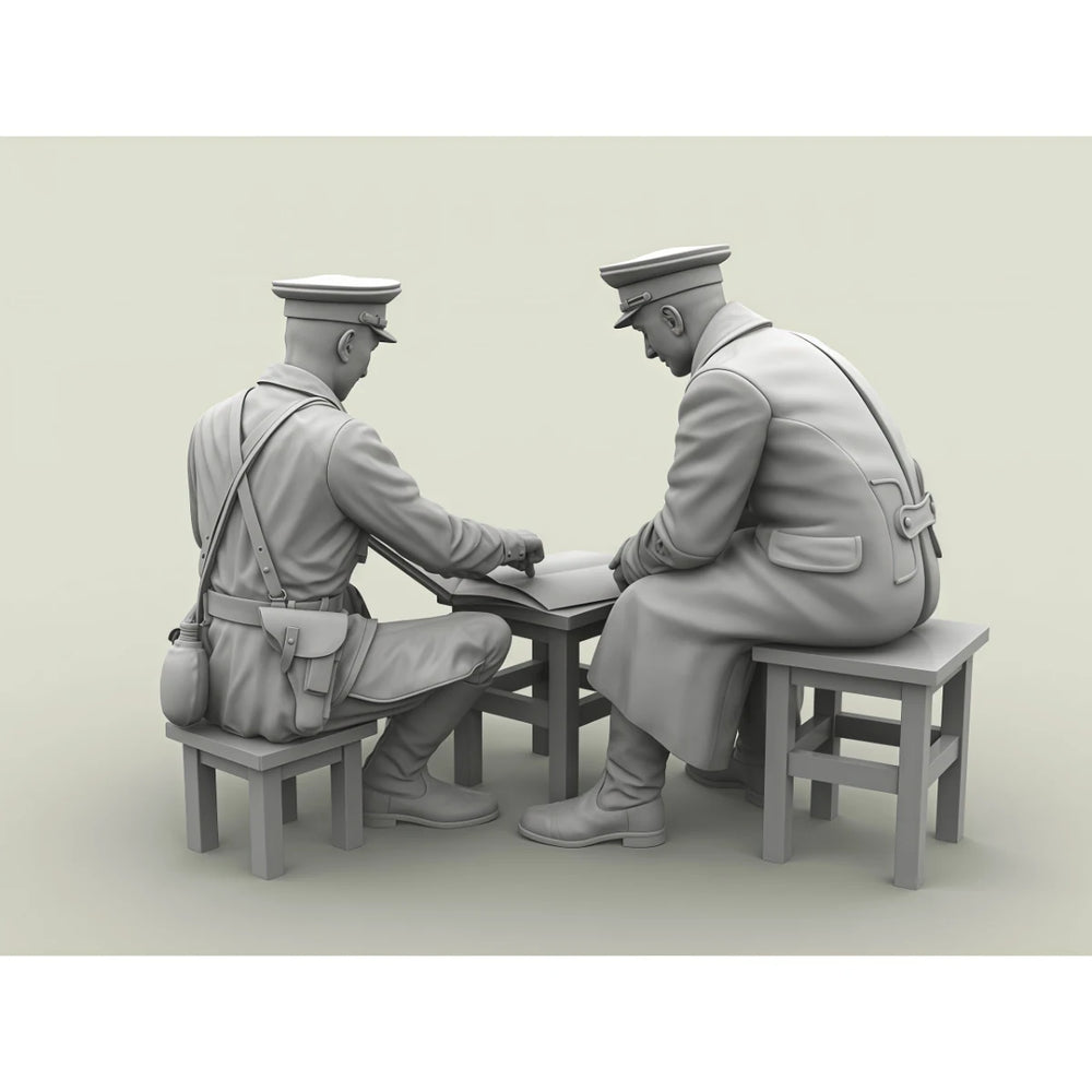 1/35 Cold War Soviet Officers Conference, 6 Figures, Resin Model Figure Kit, Unassembled and Unpainted
