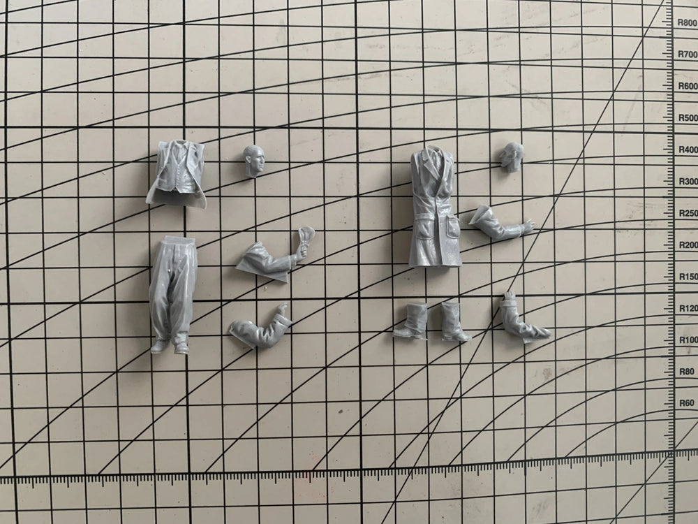 1/35 Modern Tactical Operators in Combat Positions, 2 Figures, Resin Model Figure Kit, Unassembled and Unpainted