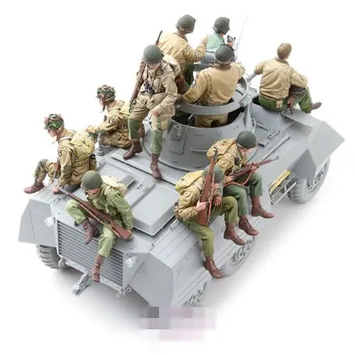 1/16 Modern American Soldier in Tactical Gear, Resin Model Figure Kit, Unassembled and Unpainted
