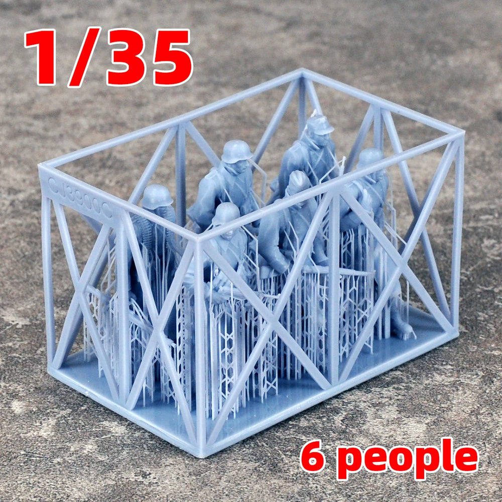 1/35 WWII German Infantry Winter Greatcoats, 6 Figures, Resin Model Figure Kit, Unassembled and Unpainted
