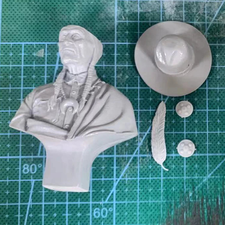 1/12 Modern Navajo Person, Resin Model Bust Kit, Unassembled and Unpainted