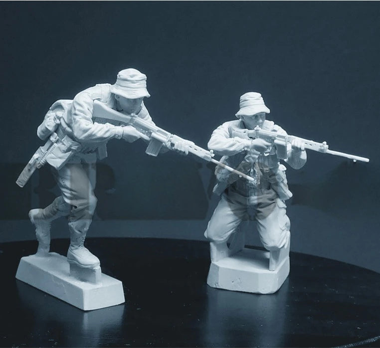 1/35 WWI British Infantry with Pith Helmets, 6 Figures, Resin Model Figure Kit, Unassembled and Unpainted