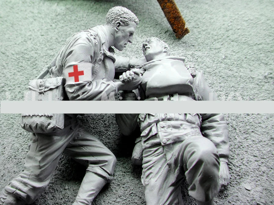 1/16 Modern Military Medic, Resin Model Figure Kit, Unassembled and Unpainted