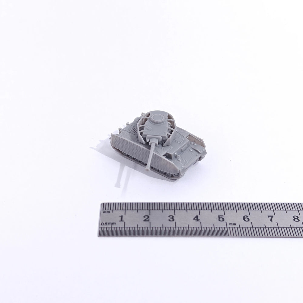 1/144 WWII German Panzer IV Ausf.J, Resin Model Vehicle Kit, Unassembled and Unpainted