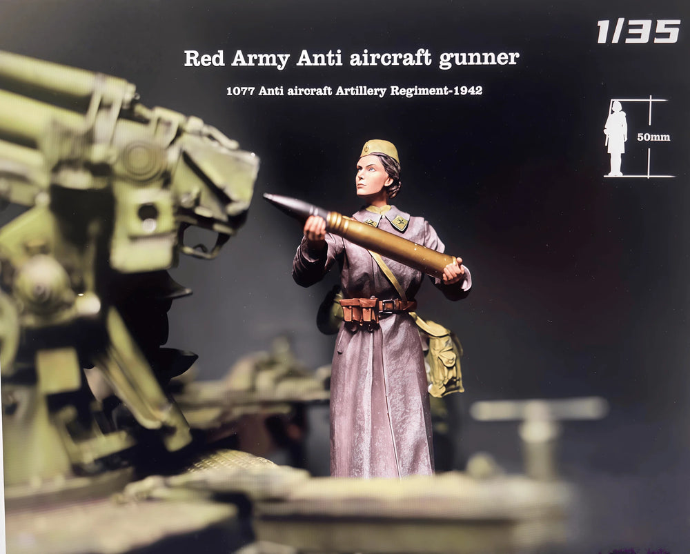 1/35 WWII Red Army Anti-Aircraft Gunner, Resin Model Figure Kit, Unassembled and Unpainted
