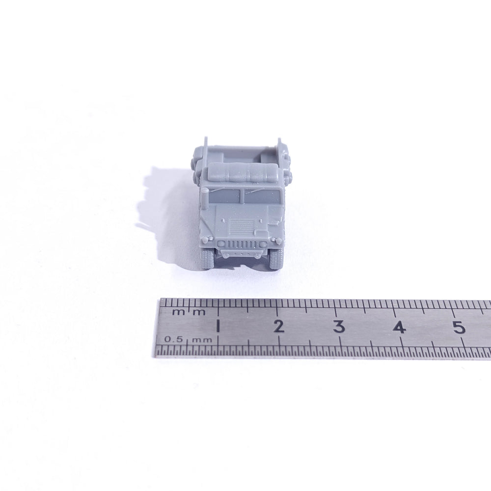 1/144 Modern HMMWV Humvee Cargo Vehicle, Resin Model Vehicle Kit, Unassembled and Unpainted