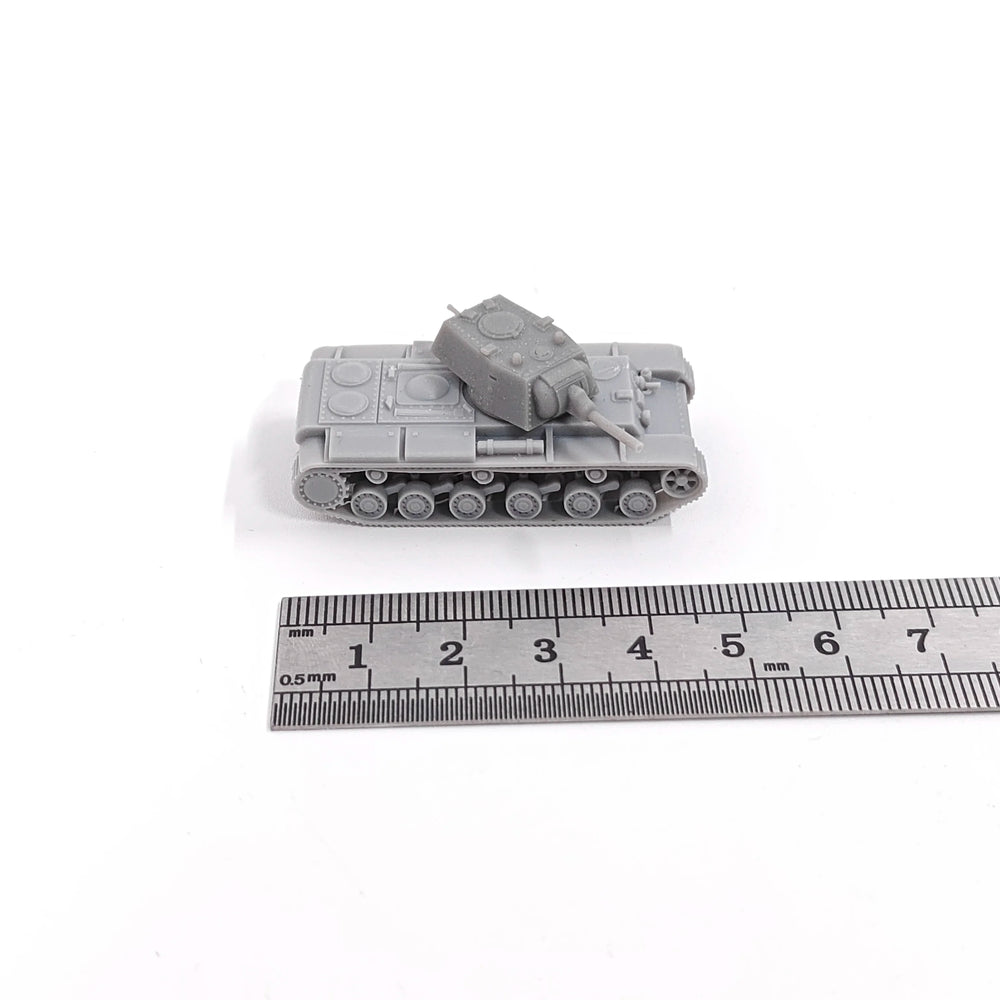 1/144 WWII Soviet KV-1 Heavy Tank, Resin Model Vehicle Kit, Unassembled and Unpainted