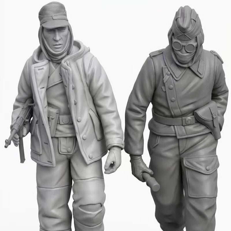 1/35 WWI Winter Tank Soldiers, 2 Figures, Resin Model Figure Kit, Unassembled and Unpainted