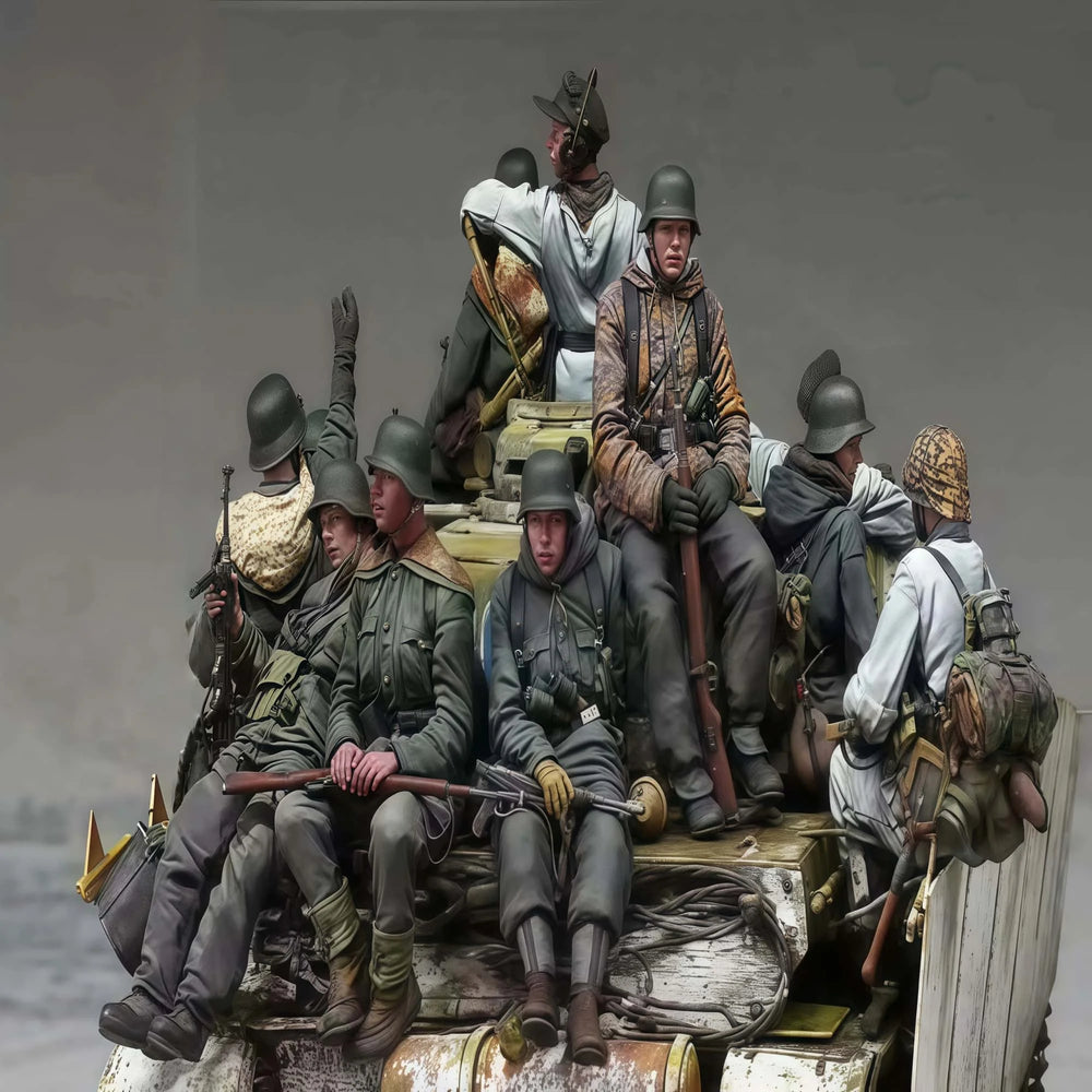 1/35 WWII German Panzer with Infantry, 12 Figures, Resin Model Vehicle Kit, Unassembled and Unpainted
