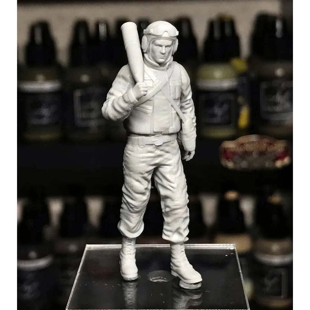 1/35 Modern Russian Gunner in 6B15 Cowboy Uniform, Resin Model Figure Kit, Unassembled and Unpainted