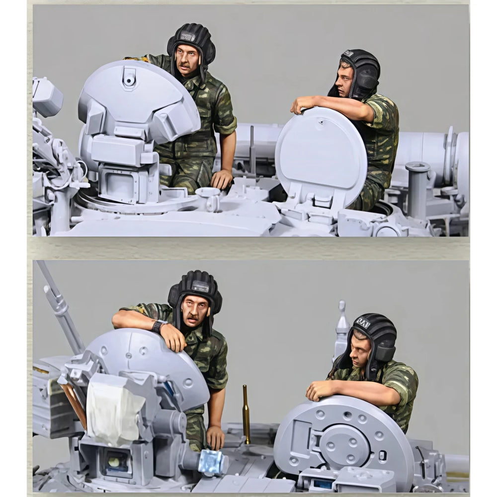 1/35 Modern Infantry in Digital Camouflage, 2 Figures, Resin Model Figure Kit, Unassembled and Unpainted