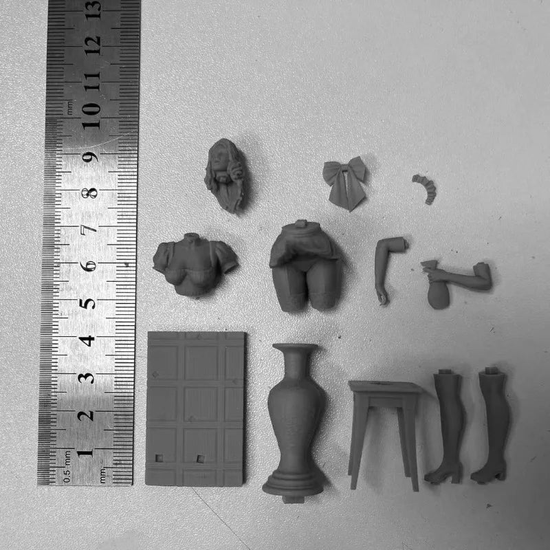 1/24 French Maid, Resin Model Figure Kit, Unassembled and Unpainted