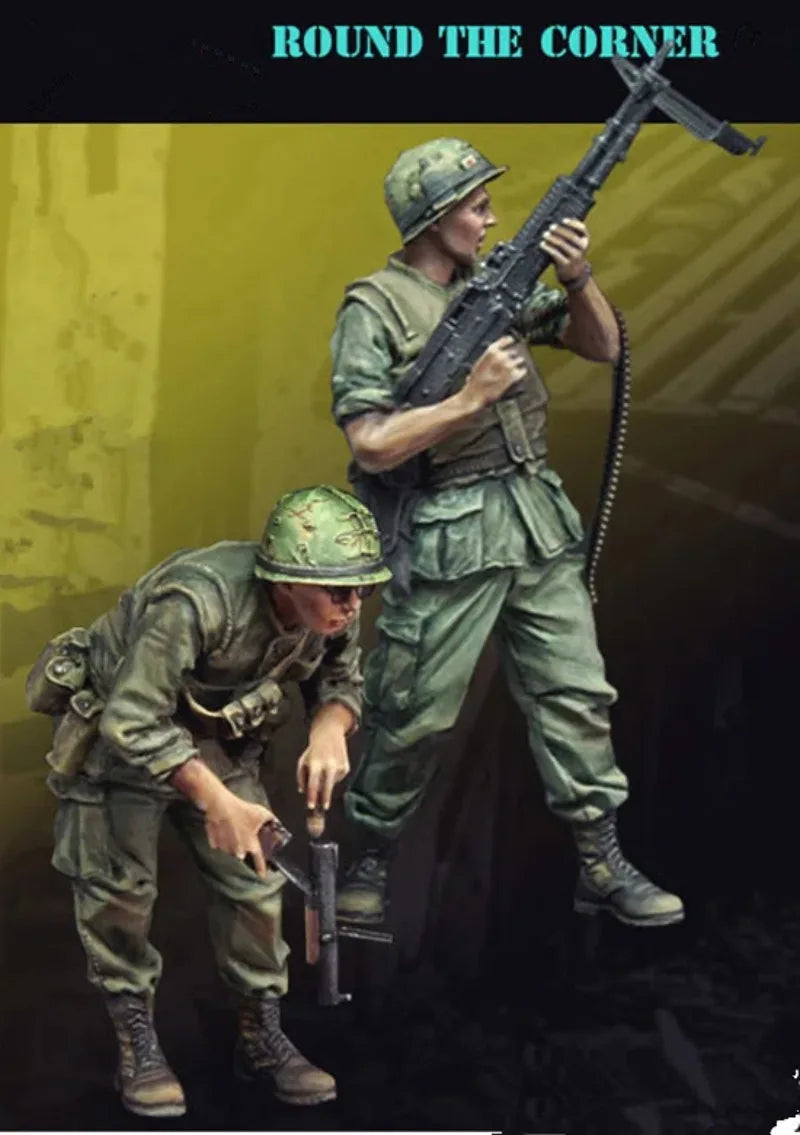 1/35 WWII US Marine Corps Soldiers, 2 Figures, Resin Model Figure Kit, Unassembled and Unpainted