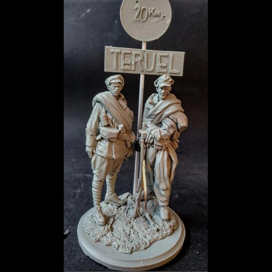 1/24 WWI Spanish Civil War Soldiers with Base, 2 Figures, Resin Model Figure Kit, Unassembled and Unpainted