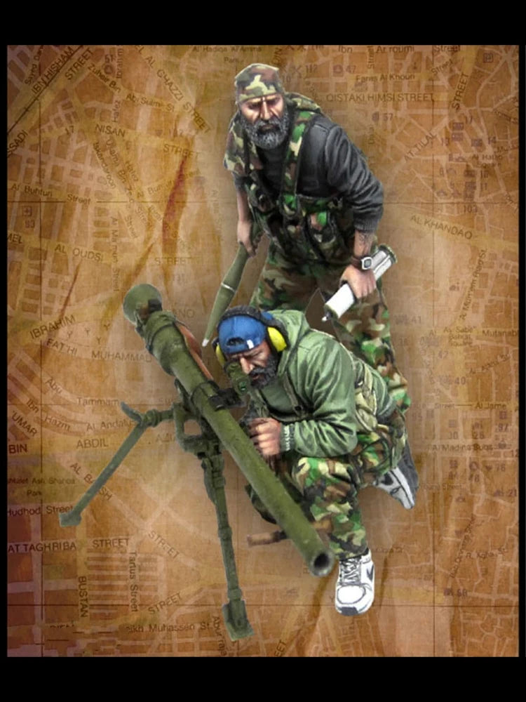 1/35 Modern Military Operators, 4 Figures, Resin Model Figure Kit, Unassembled and Unpainted