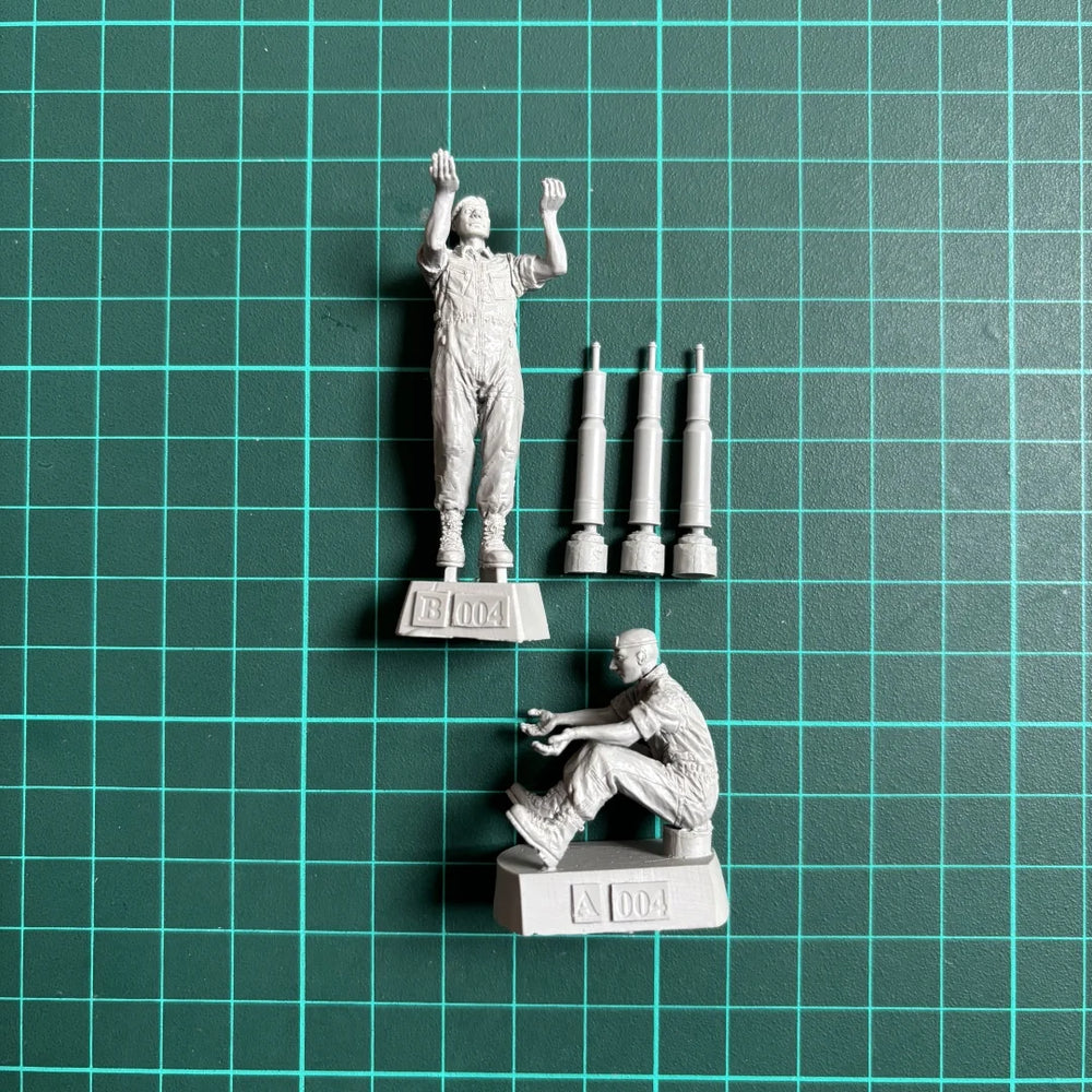 1/35 Modern German Tank Crew, 4 Figures, Resin Model Diorama Kit, Unassembled and Unpainted