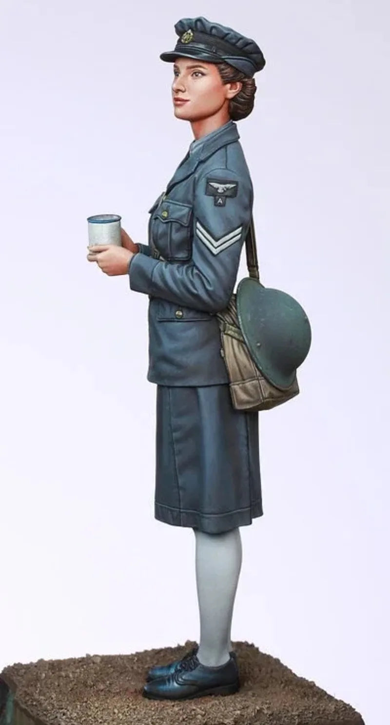 1/16 WWII British Female Soldier Officer, Resin Model Figure Kit, Unassembled and Unpainted