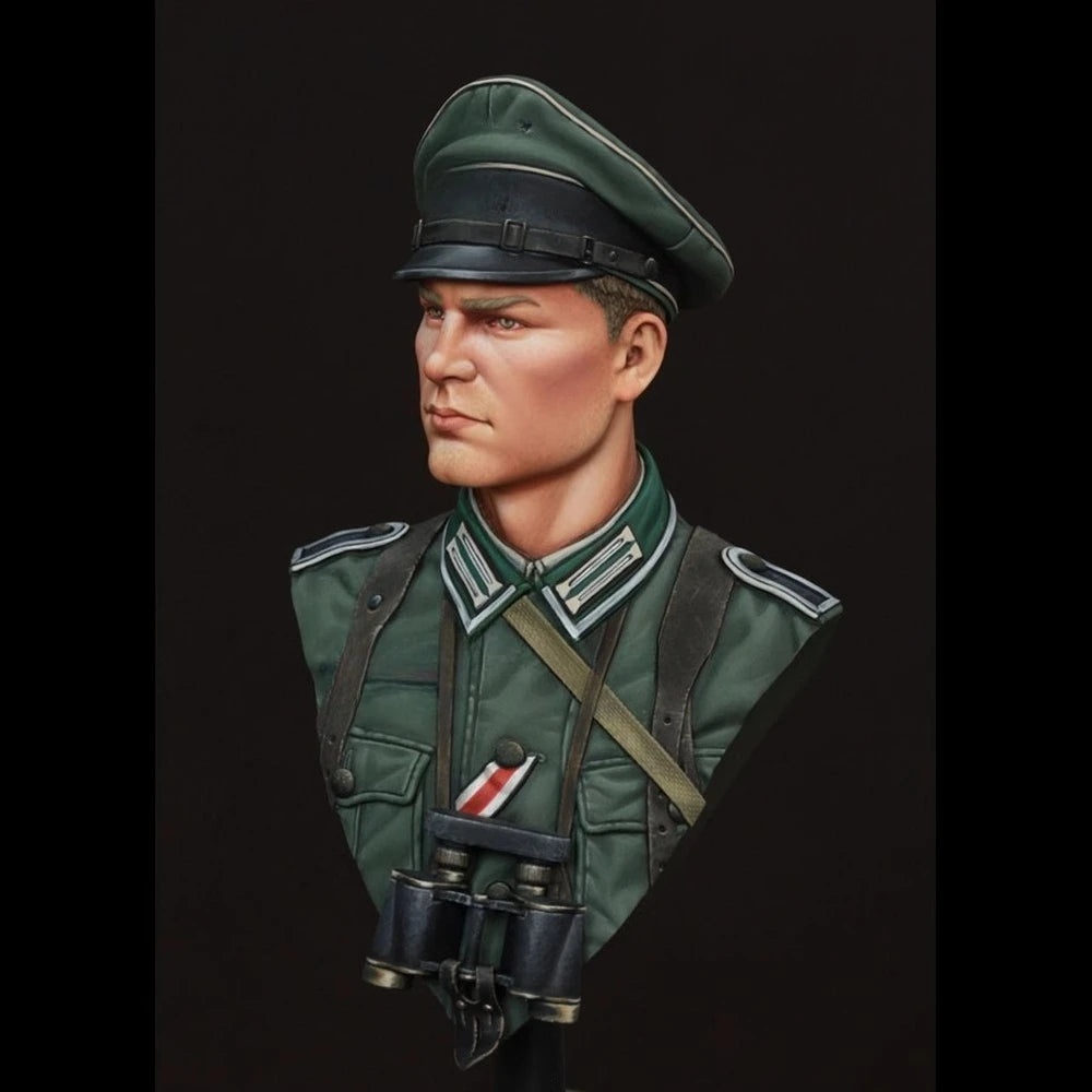 1/10 WWII German Officer in Peaked Cap with Decorations, Resin Model Bust Kit, Unassembled and Unpainted